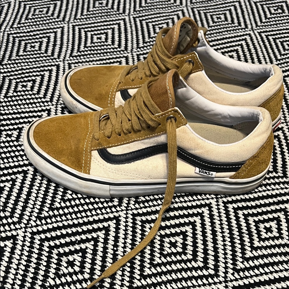 Vans Men's Tan and Cream Sneakers